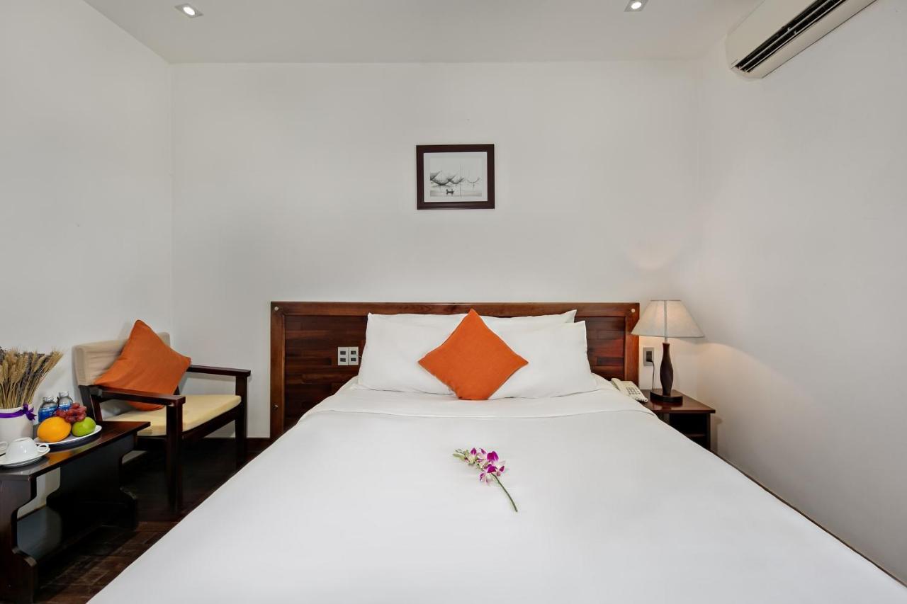 Sea Flower Hotel Da Nang Exterior photo