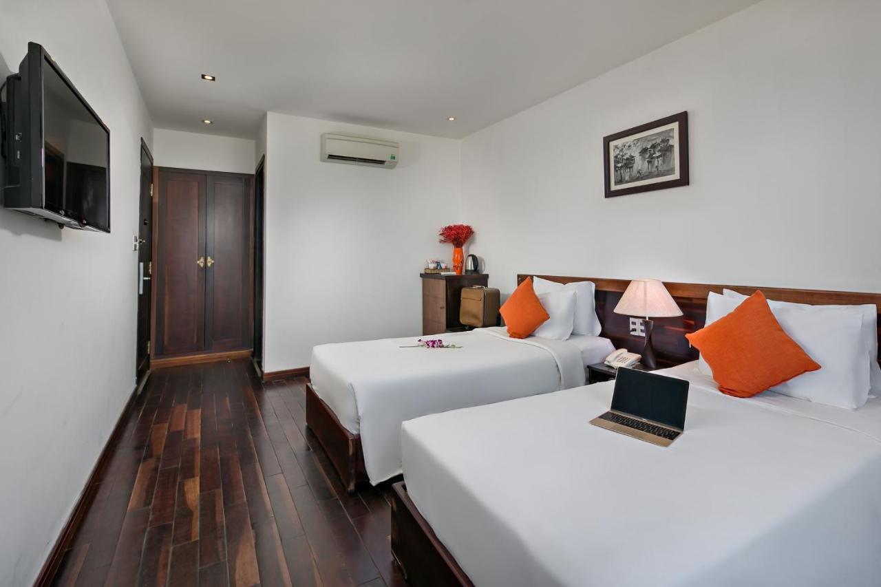 Sea Flower Hotel Da Nang Exterior photo